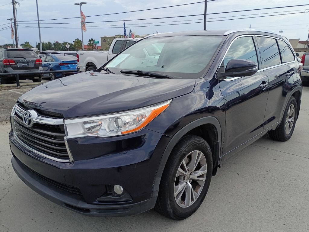 2015 Toyota Highlander Image 3