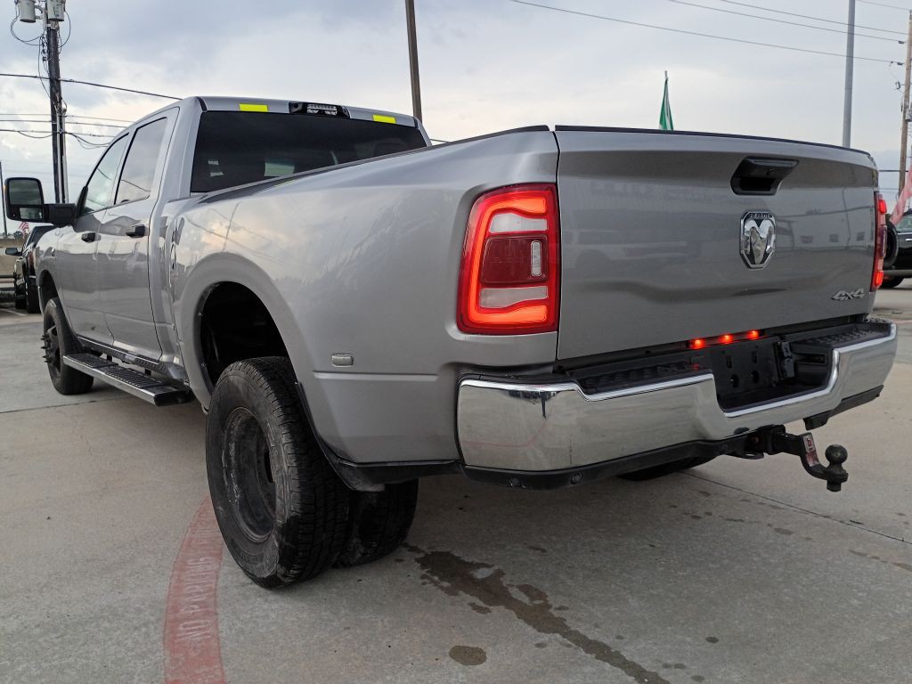 2024 RAM 3500 Image 5
