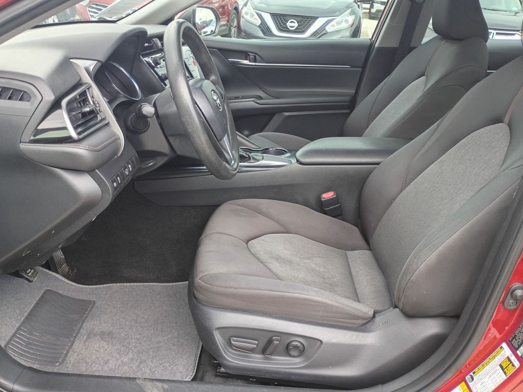 2019 Toyota Camry Image 15