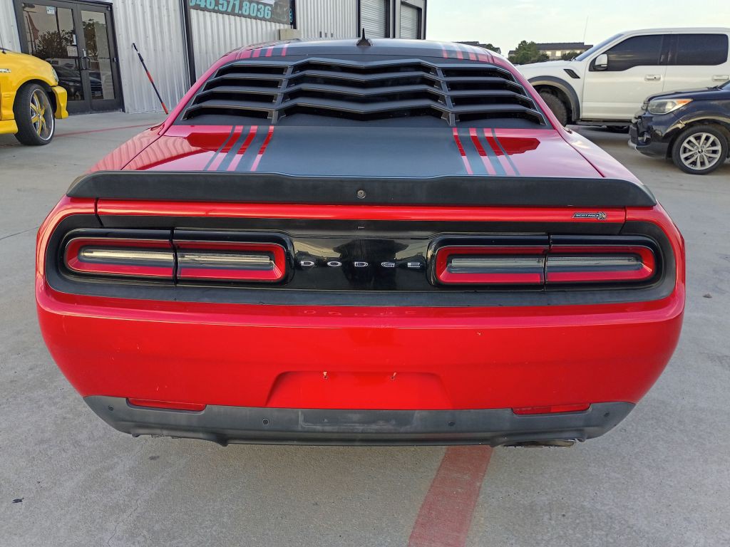 2016 Dodge Challenger Image 5