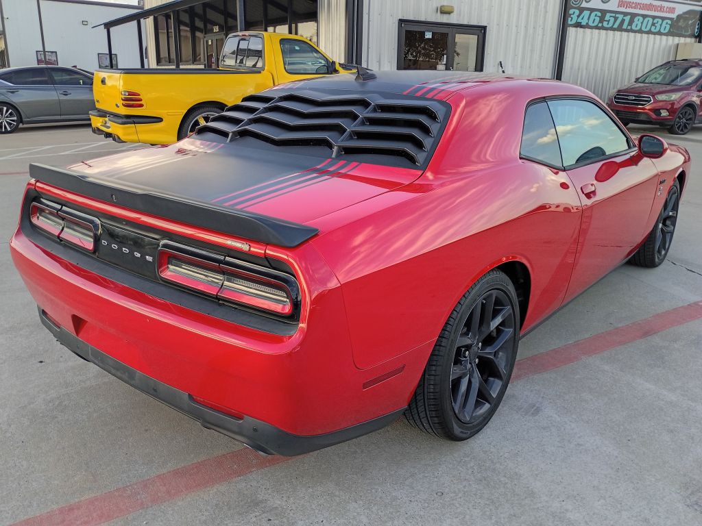 2016 Dodge Challenger Image 7