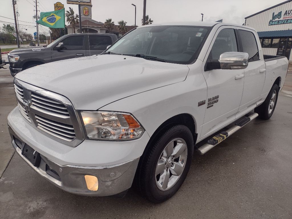 2019 RAM 1500 Image 3