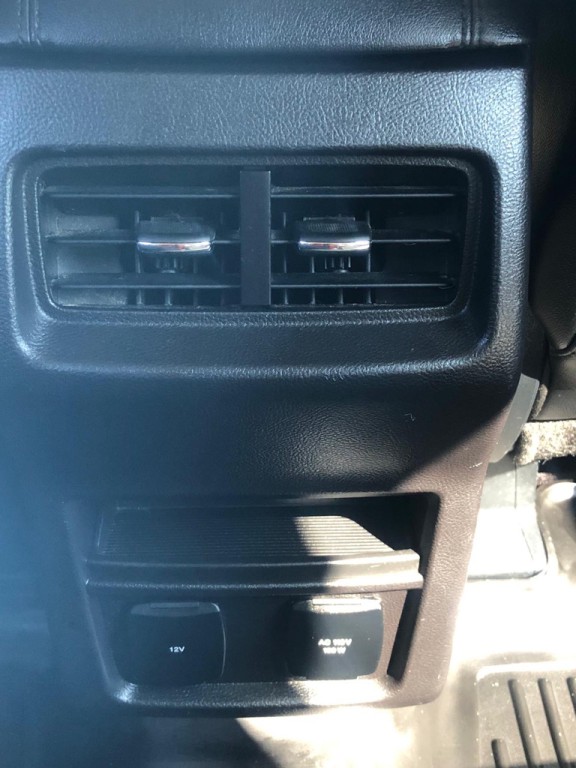 2017 Ford Edge Image 19