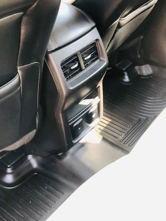 2017 Ford Edge Image 20