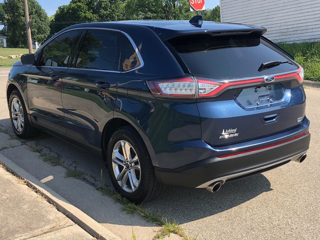 2017 Ford Edge Image 3