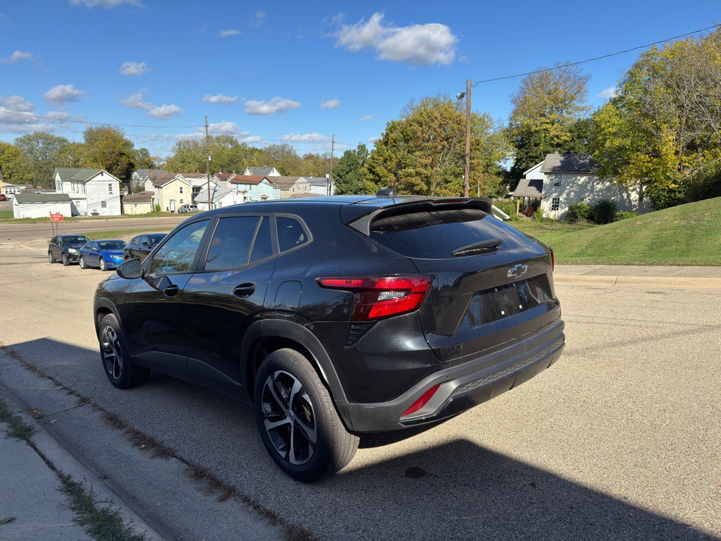 2024 Chevrolet Trax Image 4