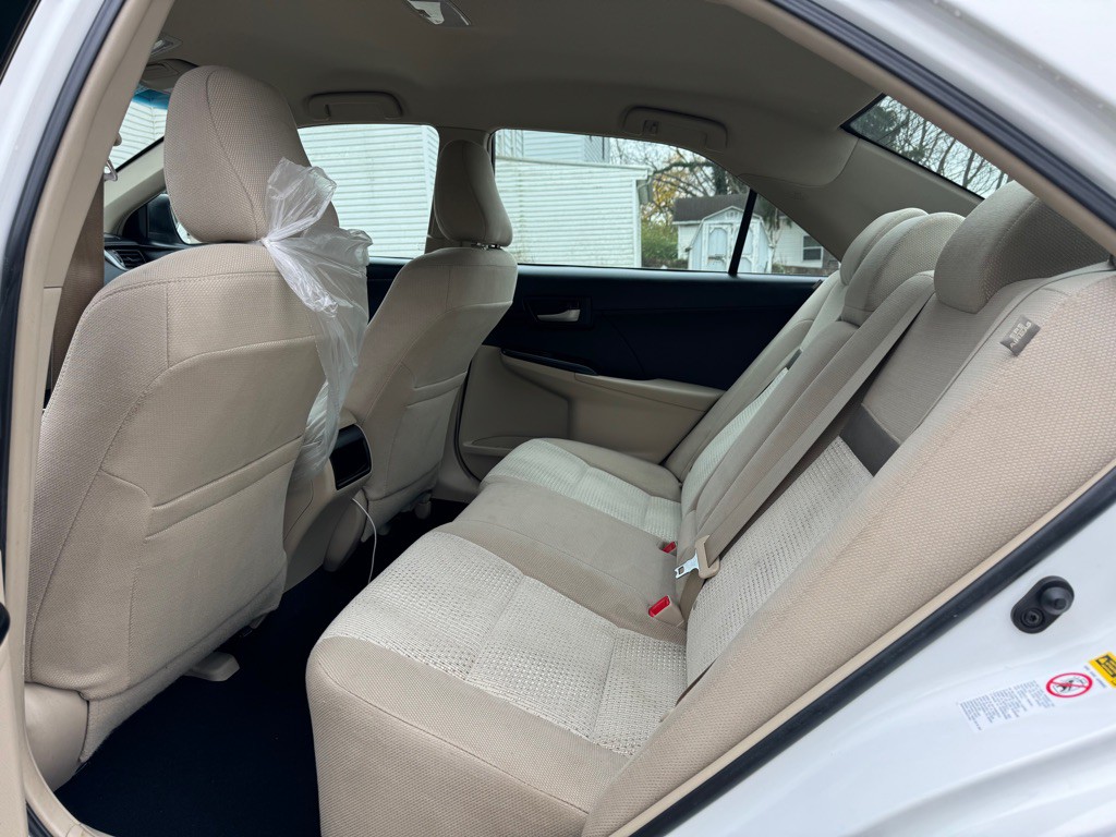 2014 Toyota Camry Image 12