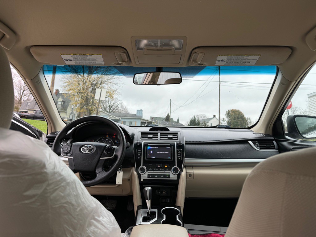 2014 Toyota Camry Image 14