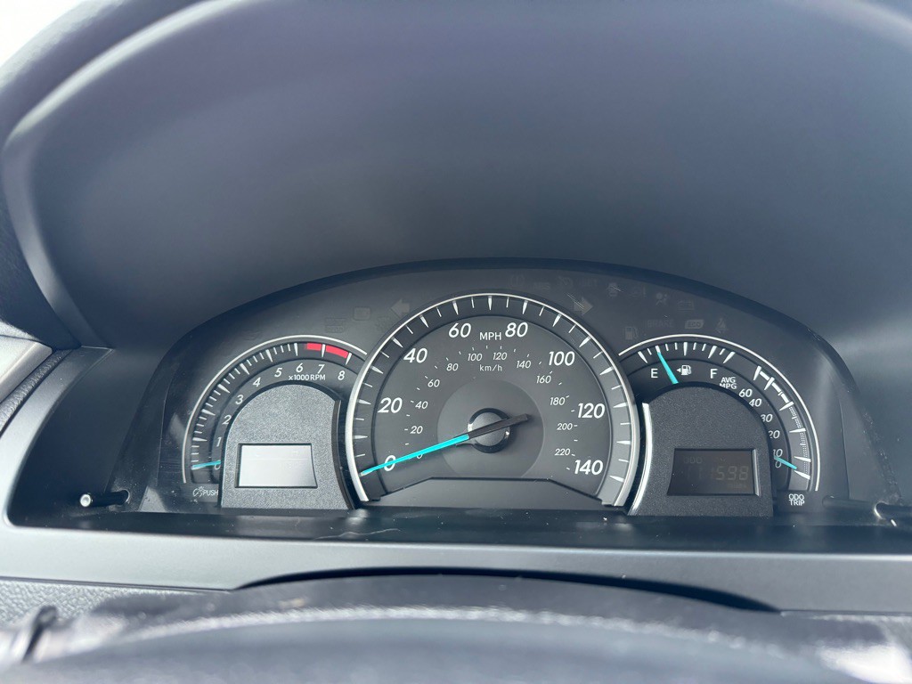 2014 Toyota Camry Image 2
