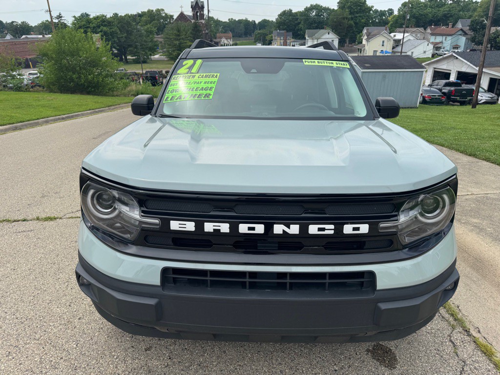 2021 Ford Bronco Image 1