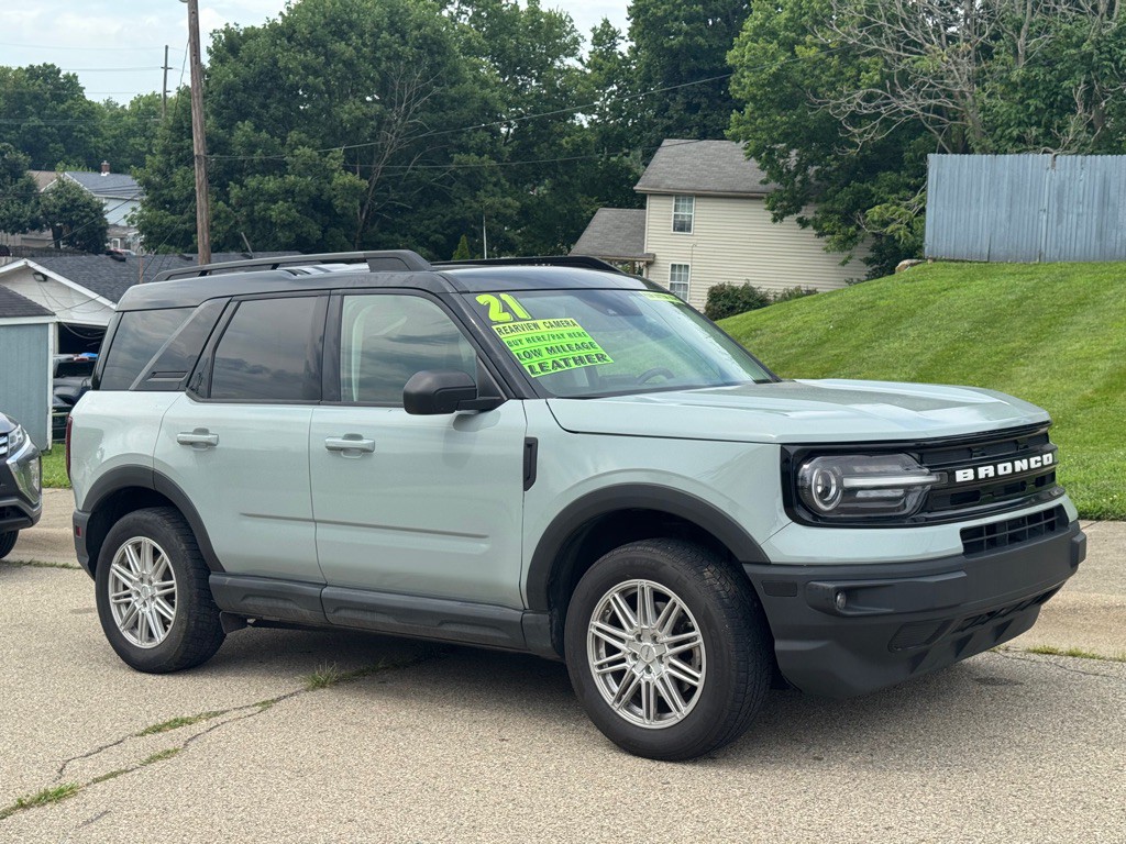 2021 Ford Bronco Image 2