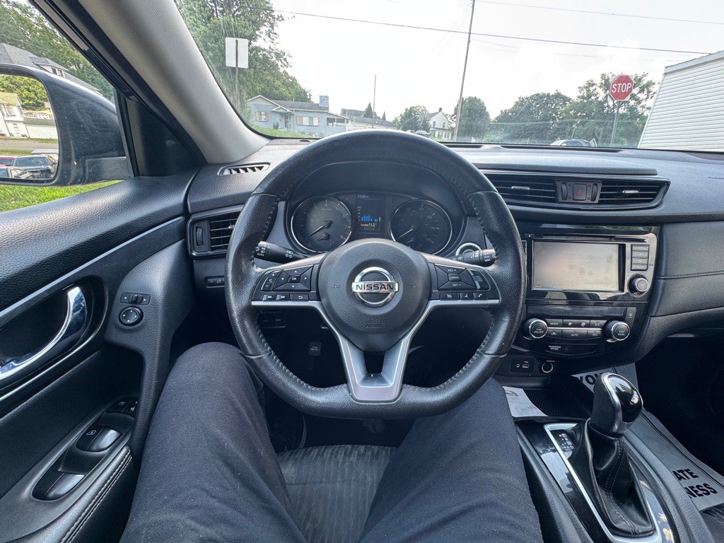 2019 Nissan Rogue Image 10