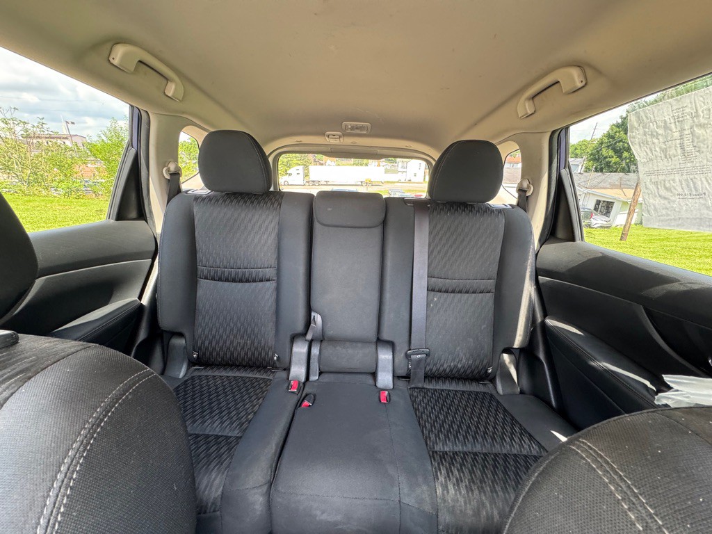 2019 Nissan Rogue Image 14