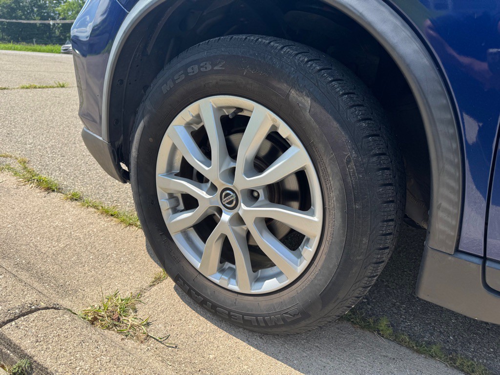 2019 Nissan Rogue Image 20
