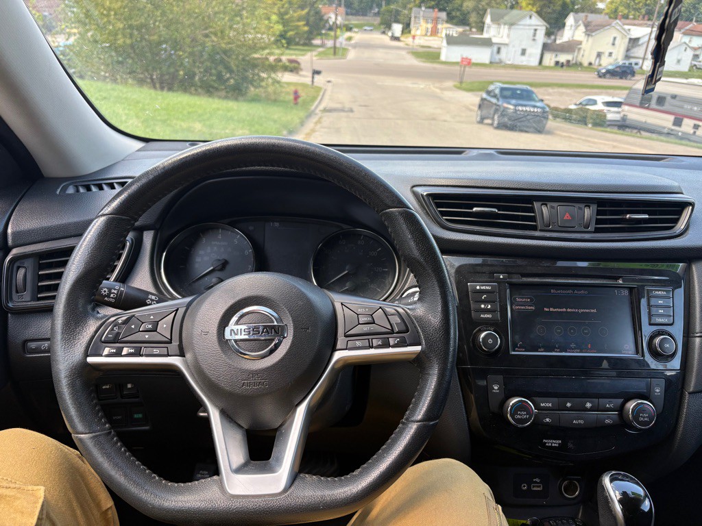2019 Nissan Rogue Image 10