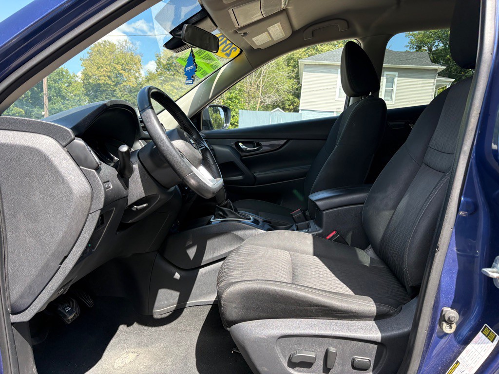 2019 Nissan Rogue Image 13