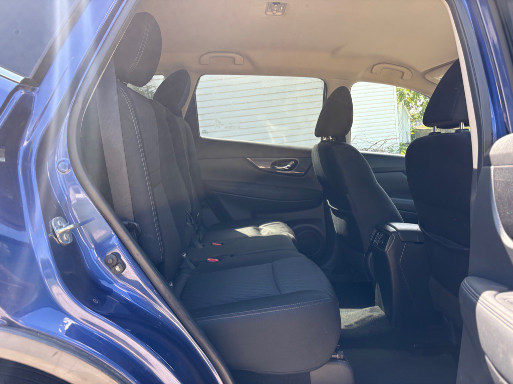 2019 Nissan Rogue Image 15