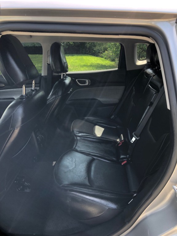 2022 Jeep Compass Image 10