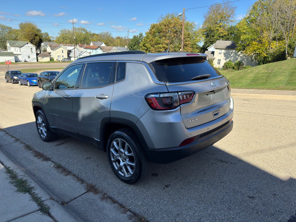 2022 Jeep Compass Image 4