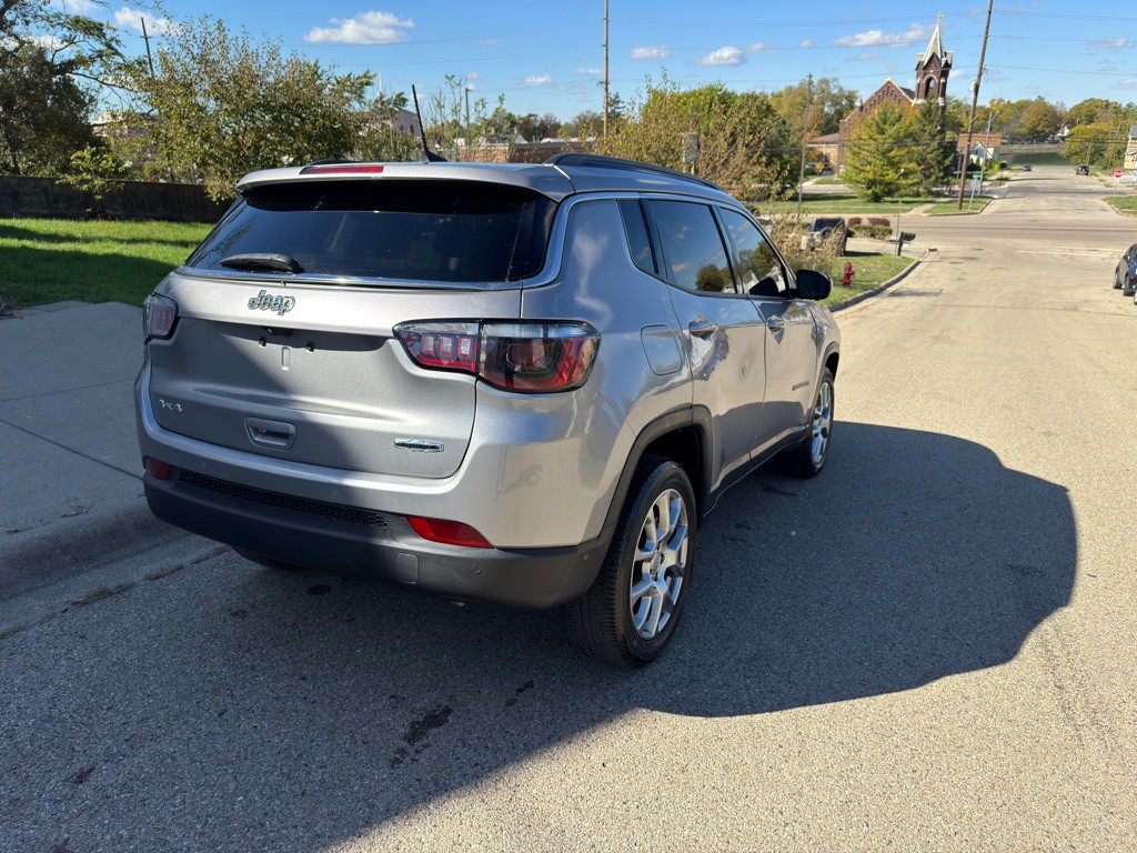 2022 Jeep Compass Image 6