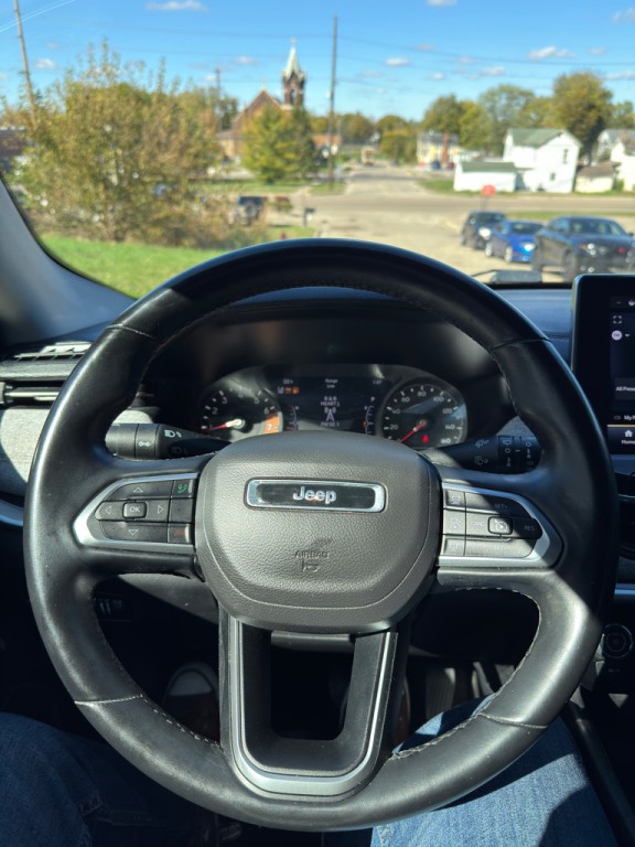 2022 Jeep Compass Image 11