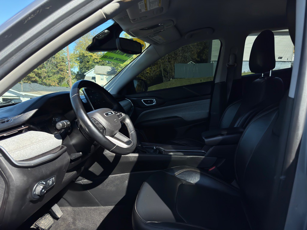 2022 Jeep Compass Image 14