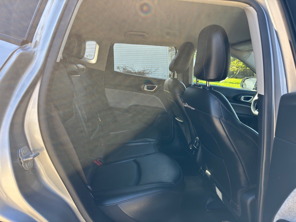 2022 Jeep Compass Image 16