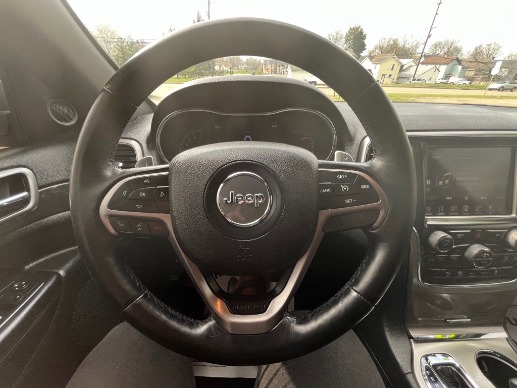 2017 Jeep Grand Cherokee Image 13