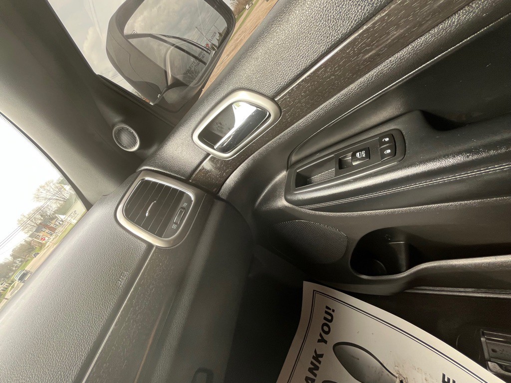 2017 Jeep Grand Cherokee Image 16