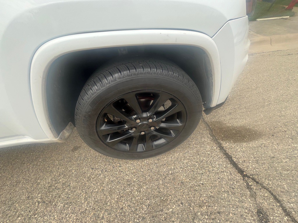 2017 Jeep Grand Cherokee Image 19