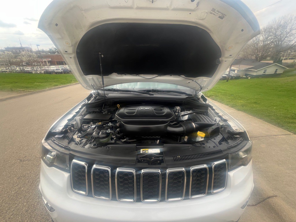 2017 Jeep Grand Cherokee Image 20