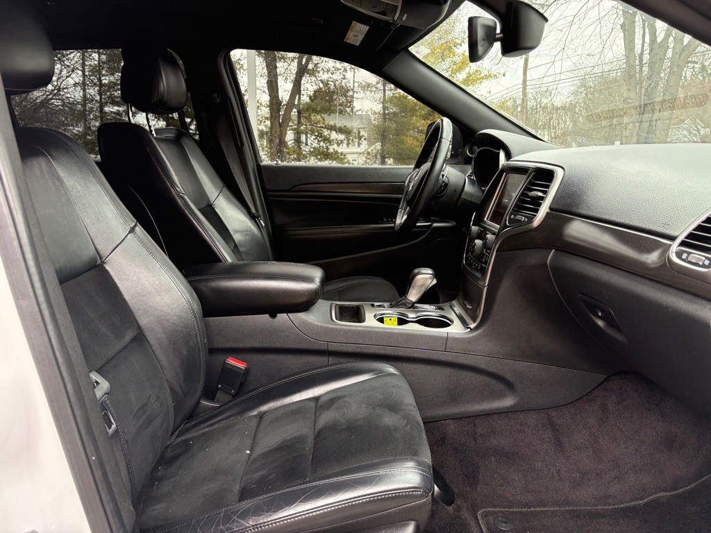 2017 Jeep Grand Cherokee Image 19