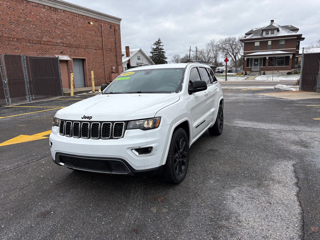 2017 Jeep Grand Cherokee Image 3