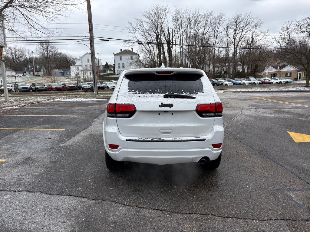 2017 Jeep Grand Cherokee Image 6