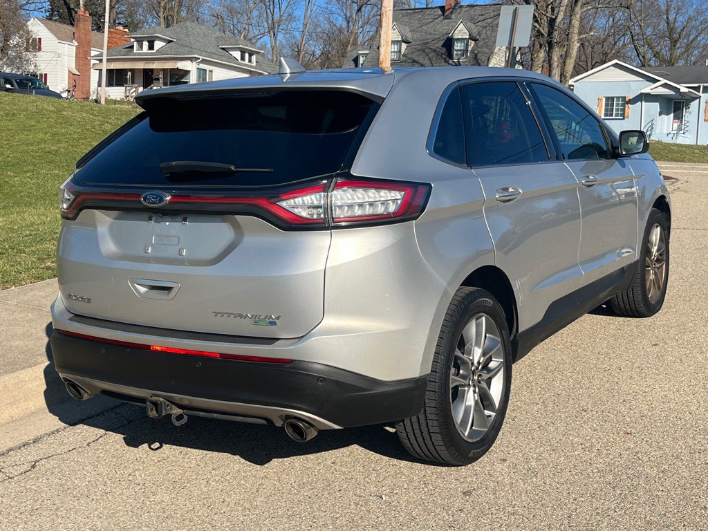 2017 Ford Edge Image 9