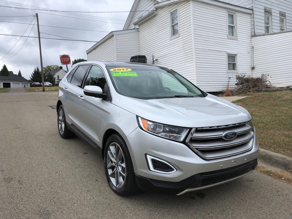 2017 Ford Edge Image 8