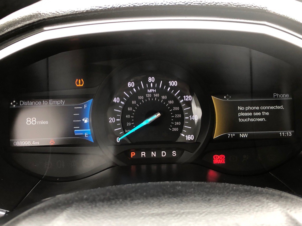 2017 Ford Edge Image 10