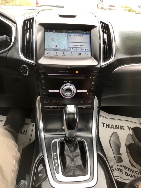 2017 Ford Edge Image 12