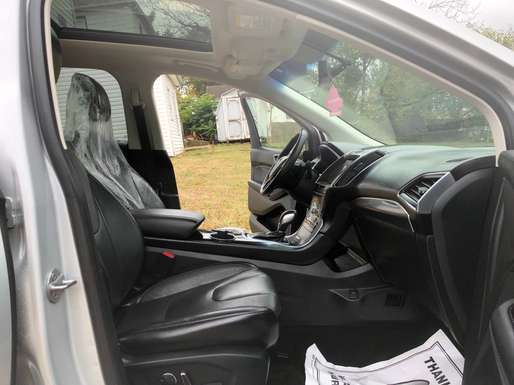 2017 Ford Edge Image 20