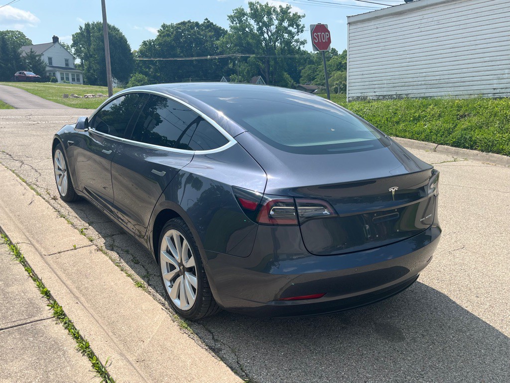 2018 Tesla Model 3 Image 4