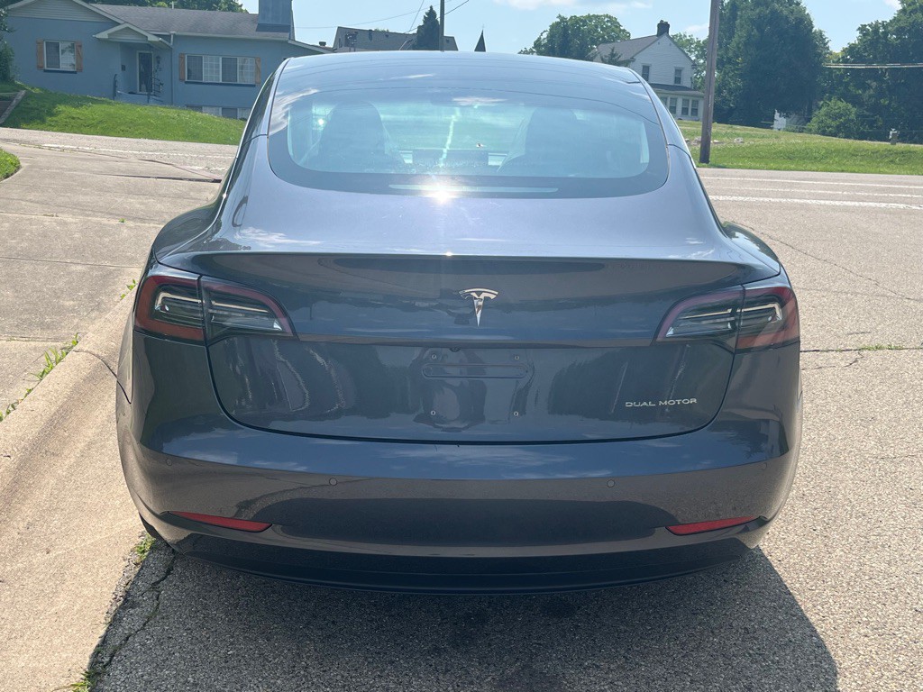 2018 Tesla Model 3 Image 5