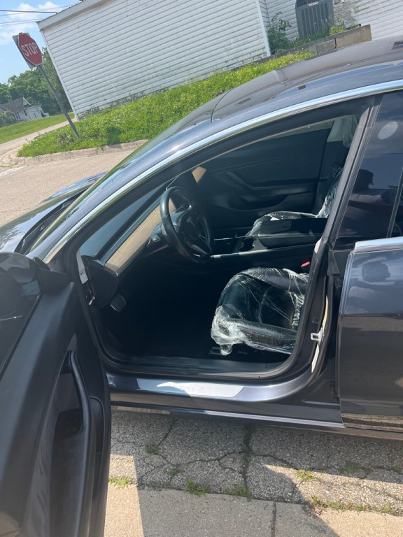 2018 Tesla Model 3 Image 9