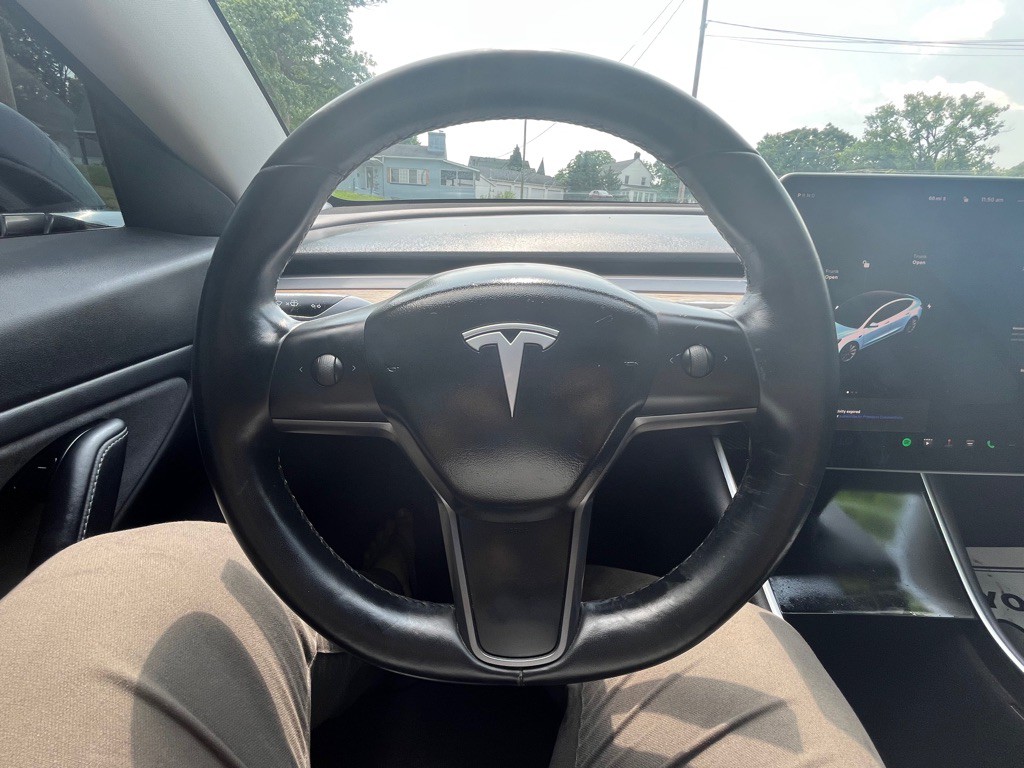 2018 Tesla Model 3 Image 15