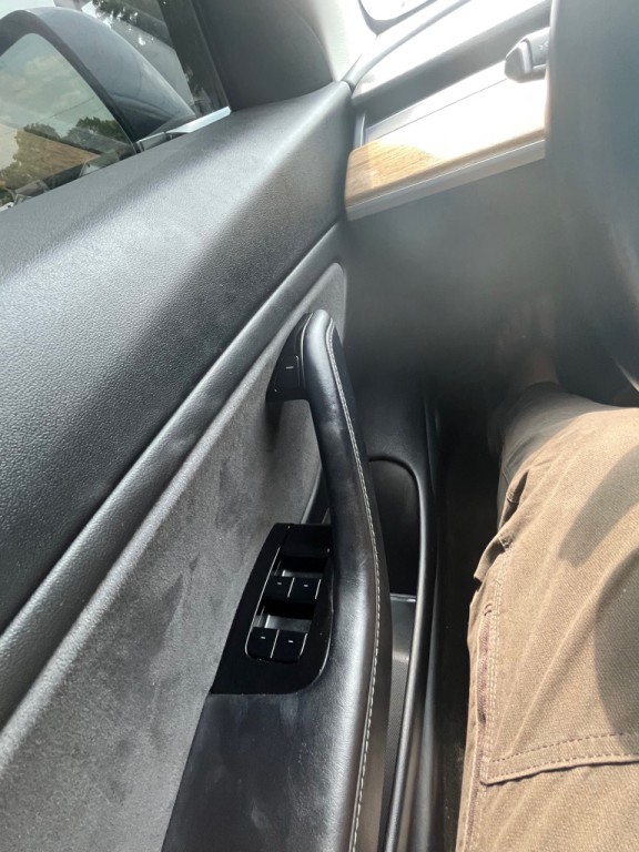 2018 Tesla Model 3 Image 16