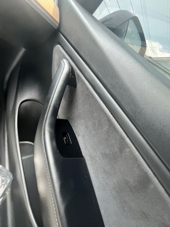 2018 Tesla Model 3 Image 17