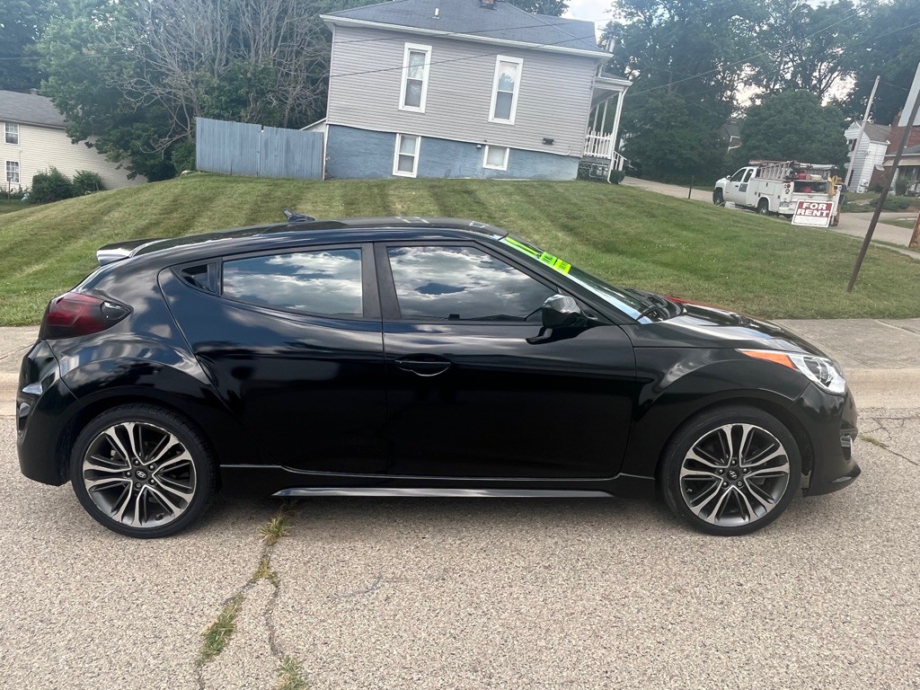 2017 Hyundai Veloster Image 7