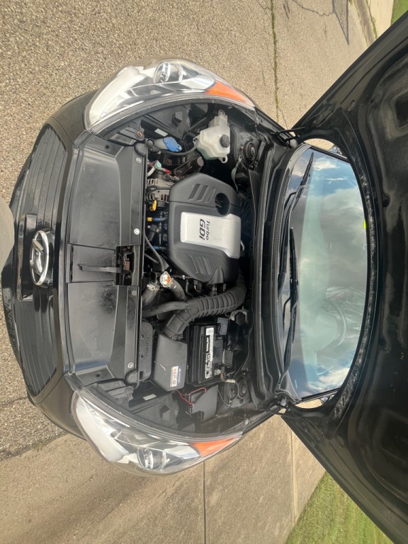 2017 Hyundai Veloster Image 22
