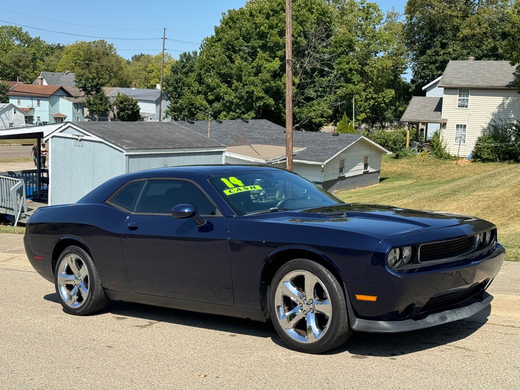 2014 Dodge Challenger Image 2
