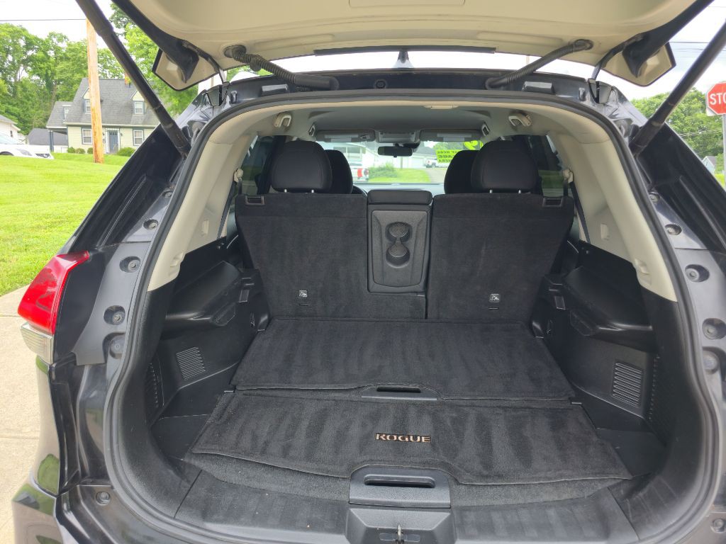 2019 Nissan Rogue Image 13