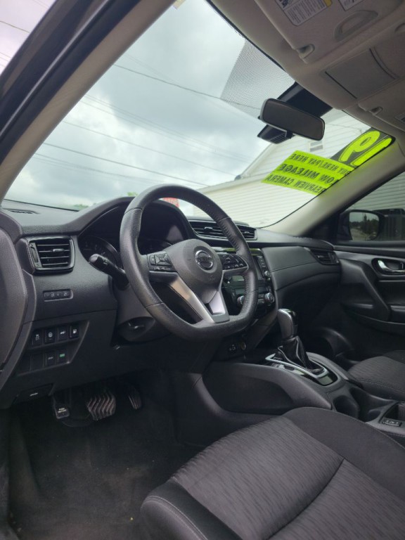 2019 Nissan Rogue Image 14